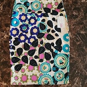 NWT Lularoe M Cassie